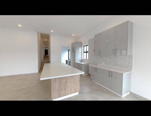 4 BEDROOM HOUSE FOR SALE IN MOUNT ROYAL GOLF ESTATE